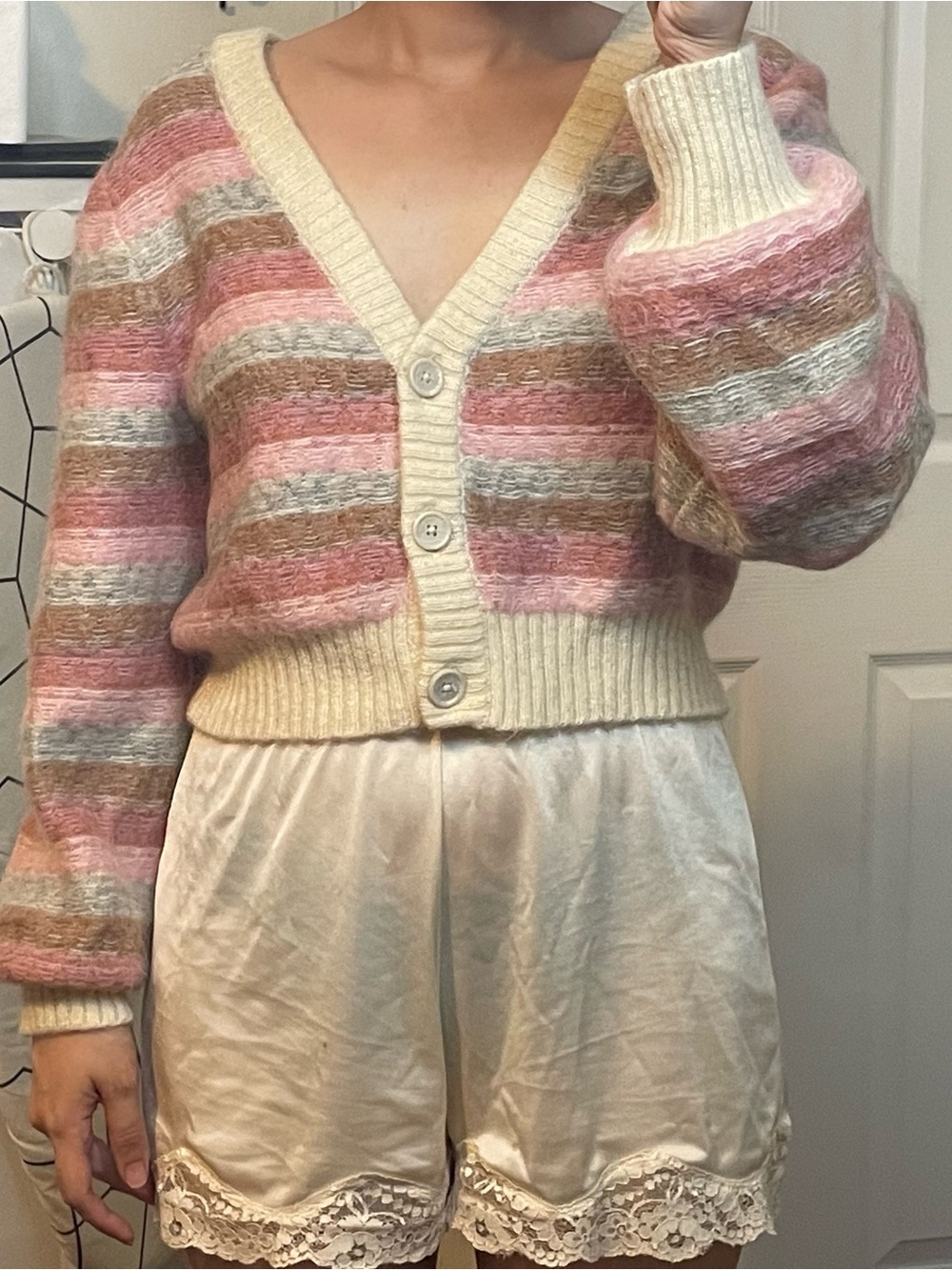 Aritzia Wifred Multicolor Striped Long Sleeve V-Neck Cardigan Mohair Blend M - Picture 13 of 14